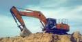 Предлагаем услуги Экскаватора HITACHI 470