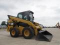 Аренда мини-погрузчика bobcat щётка в СПб