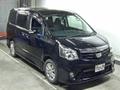 Минивэн TOYOTA NOAH 7 мест двигатель 2,0 литра без пробега РФ