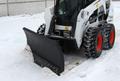Отвал коммунальный на ПУМ-500, МКСМ-800, Bobcat, New Holland, Mustang, GEHL, Daewoo