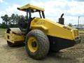 Каток грунтовый 10 т  Bomag BW 211